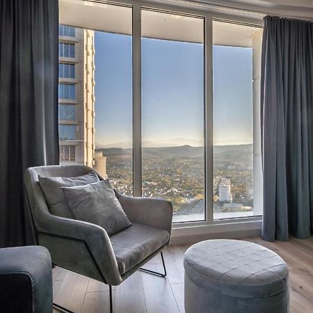 Sunrise Sky Lux Apartment, 33Rd Floor, Pool And Fitness Included Skopje Ngoại thất bức ảnh