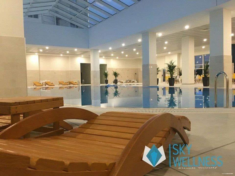 Sunrise Sky Lux Apartment, 33Rd Floor, Pool And Fitness Included Skopje Ngoại thất bức ảnh