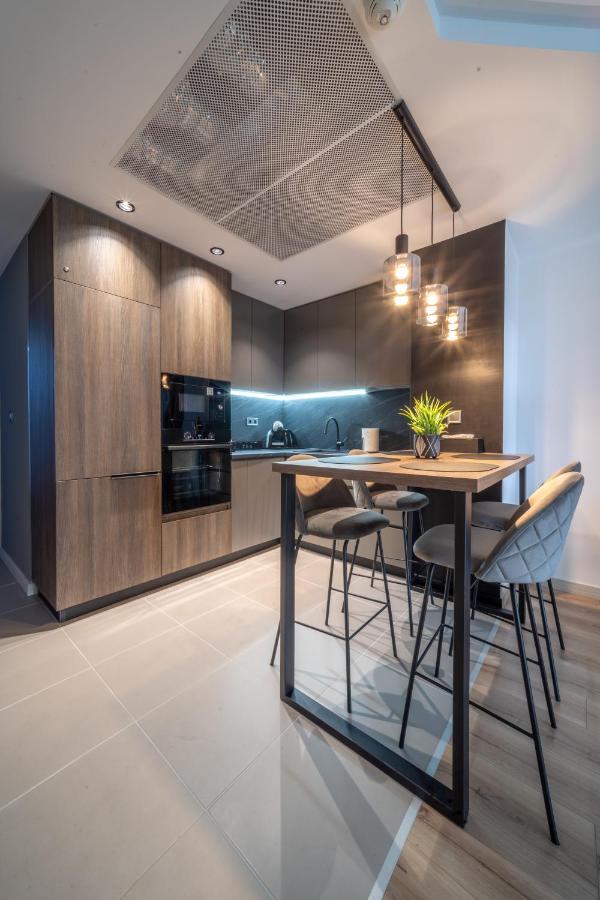 Sunrise Sky Lux Apartment, 33Rd Floor, Pool And Fitness Included Skopje Ngoại thất bức ảnh