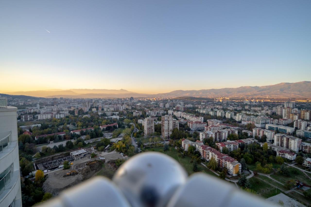 Sunrise Sky Lux Apartment, 33Rd Floor, Pool And Fitness Included Skopje Ngoại thất bức ảnh