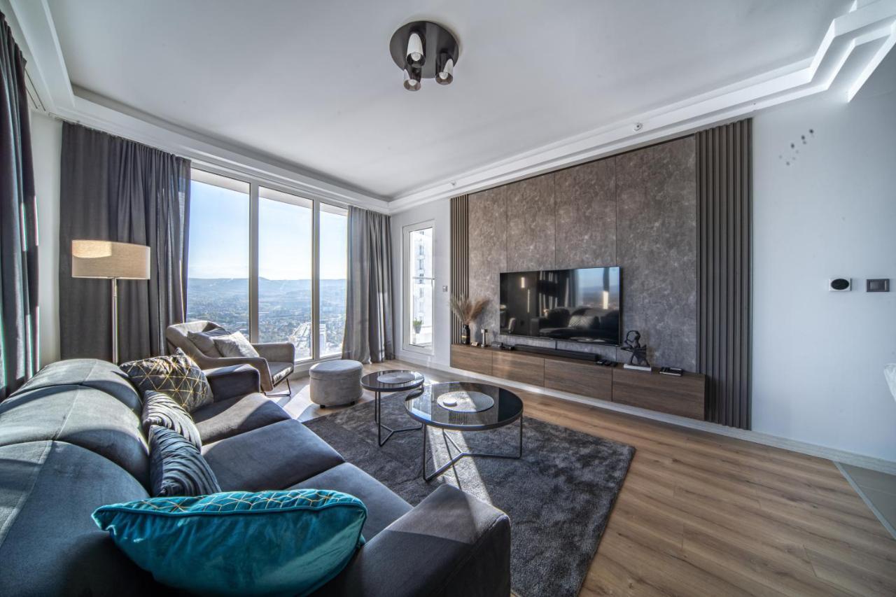 Sunrise Sky Lux Apartment, 33Rd Floor, Pool And Fitness Included Skopje Ngoại thất bức ảnh
