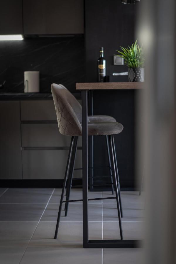 Sunrise Sky Lux Apartment, 33Rd Floor, Pool And Fitness Included Skopje Ngoại thất bức ảnh
