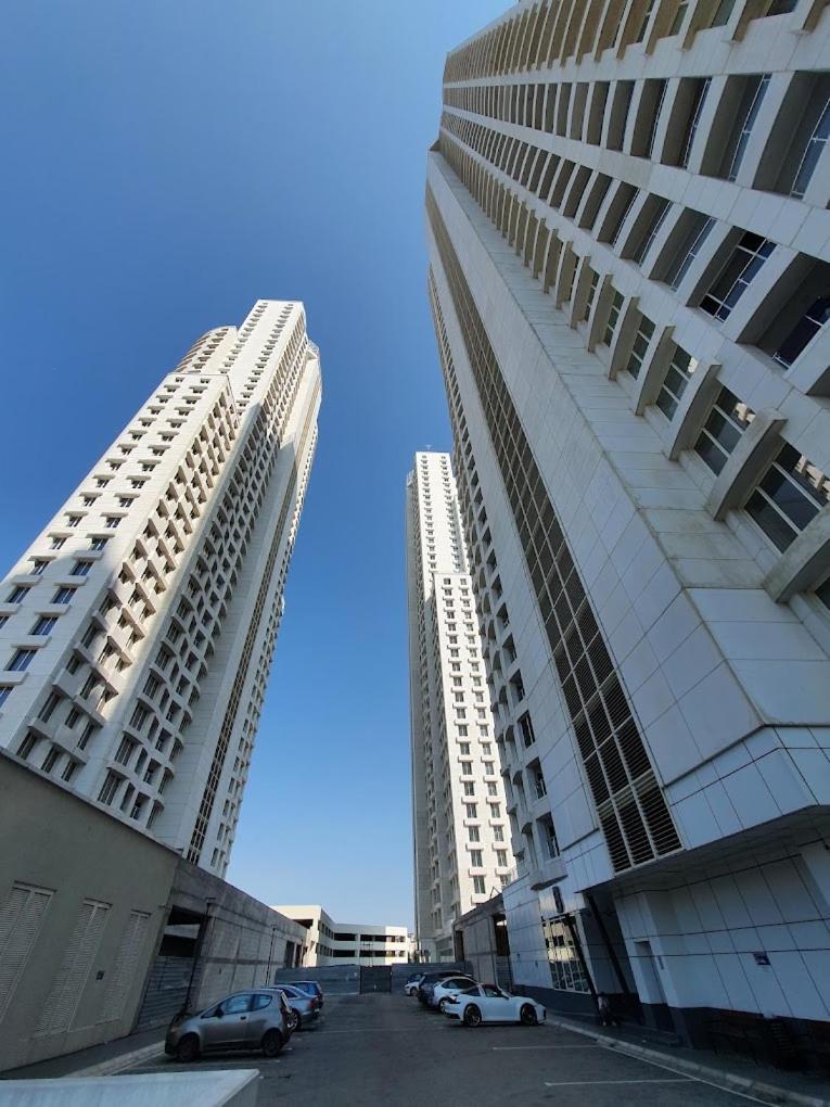 Sunrise Sky Lux Apartment, 33Rd Floor, Pool And Fitness Included Skopje Ngoại thất bức ảnh