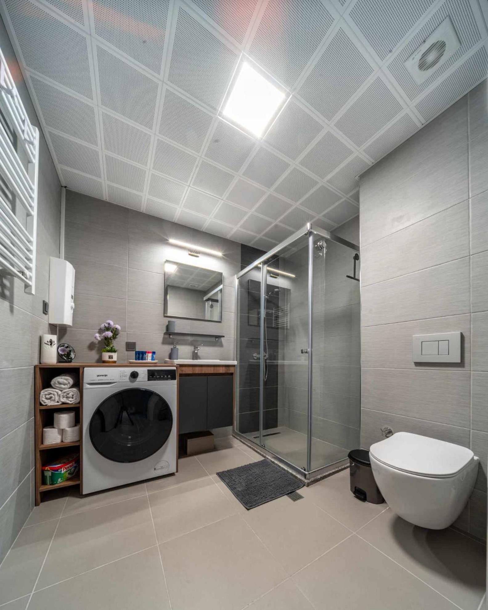 Sunrise Sky Lux Apartment, 33Rd Floor, Pool And Fitness Included Skopje Ngoại thất bức ảnh