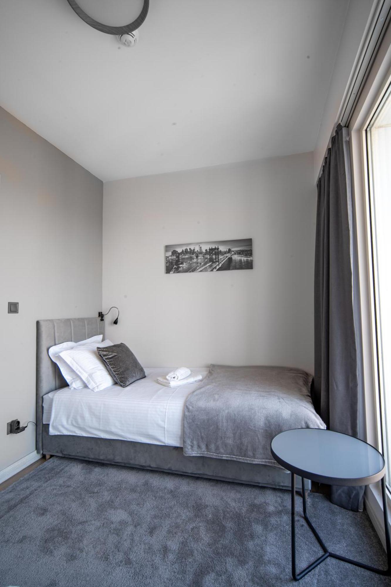 Sunrise Sky Lux Apartment, 33Rd Floor, Pool And Fitness Included Skopje Ngoại thất bức ảnh