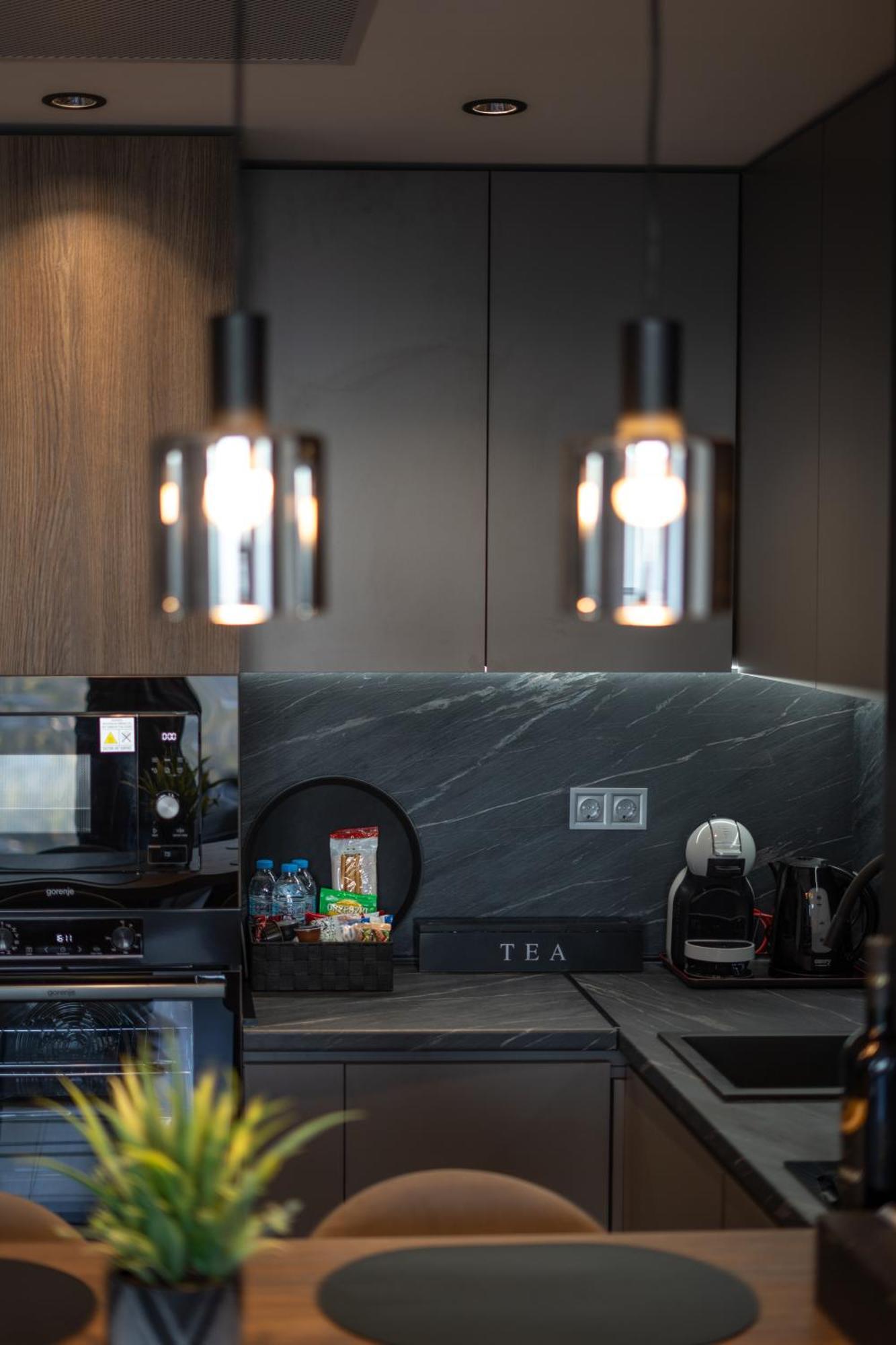 Sunrise Sky Lux Apartment, 33Rd Floor, Pool And Fitness Included Skopje Ngoại thất bức ảnh